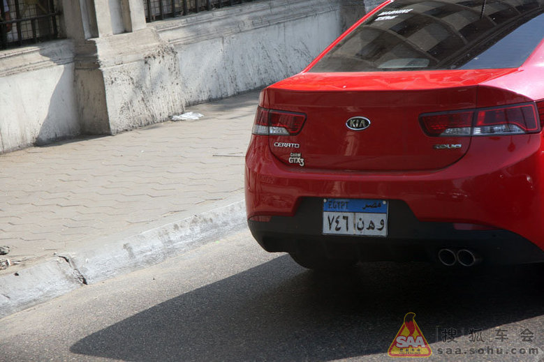 在开罗看到的貌似小福 后面的英文看上去像赛