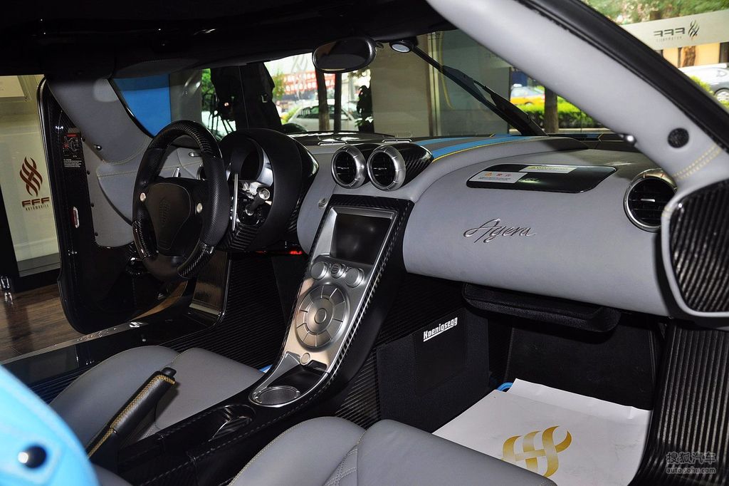 2012款科尼赛克agera r