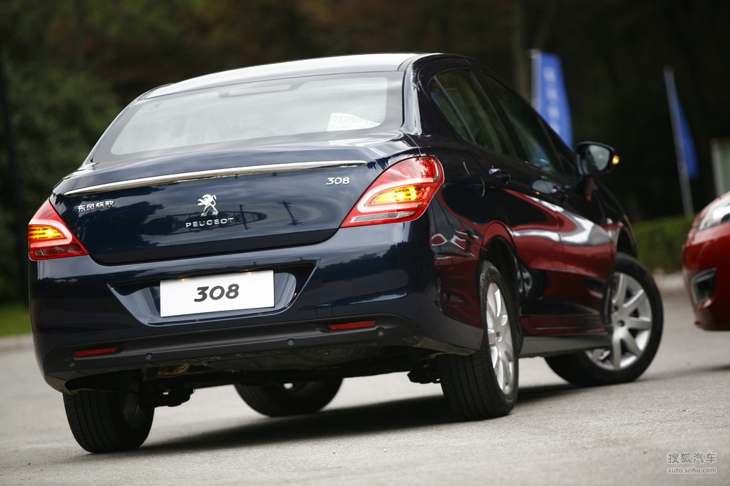 【 标致308高清图片】_2012款 2.0l 自动尊尚型_外观_搜狐汽车网