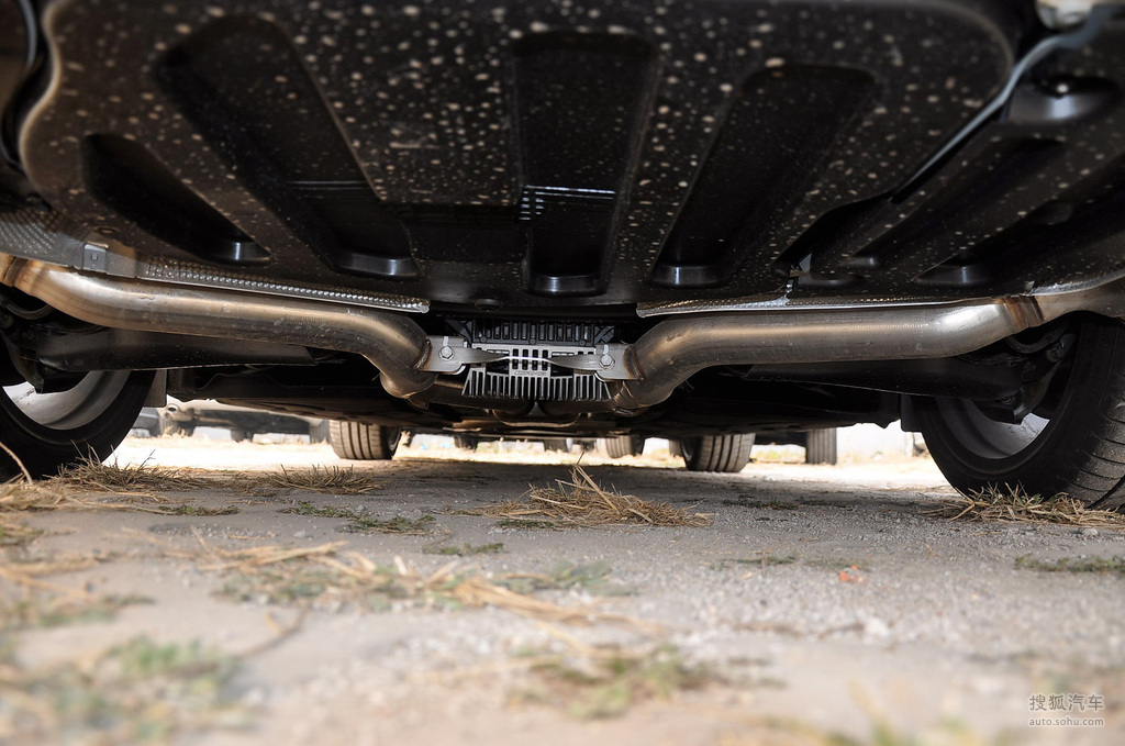 【 奔驰cls级 amg高清图片】_2012款 cls63 amg_底盘发动机_搜狐汽车