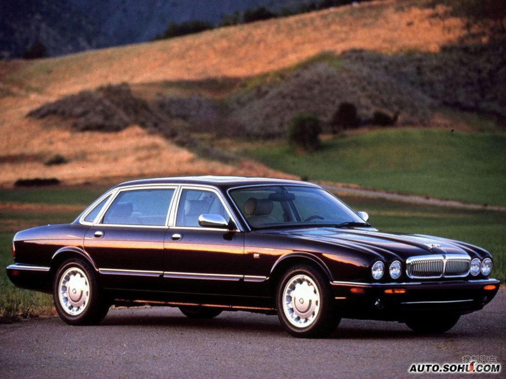 1998款捷豹xj8vandenpl