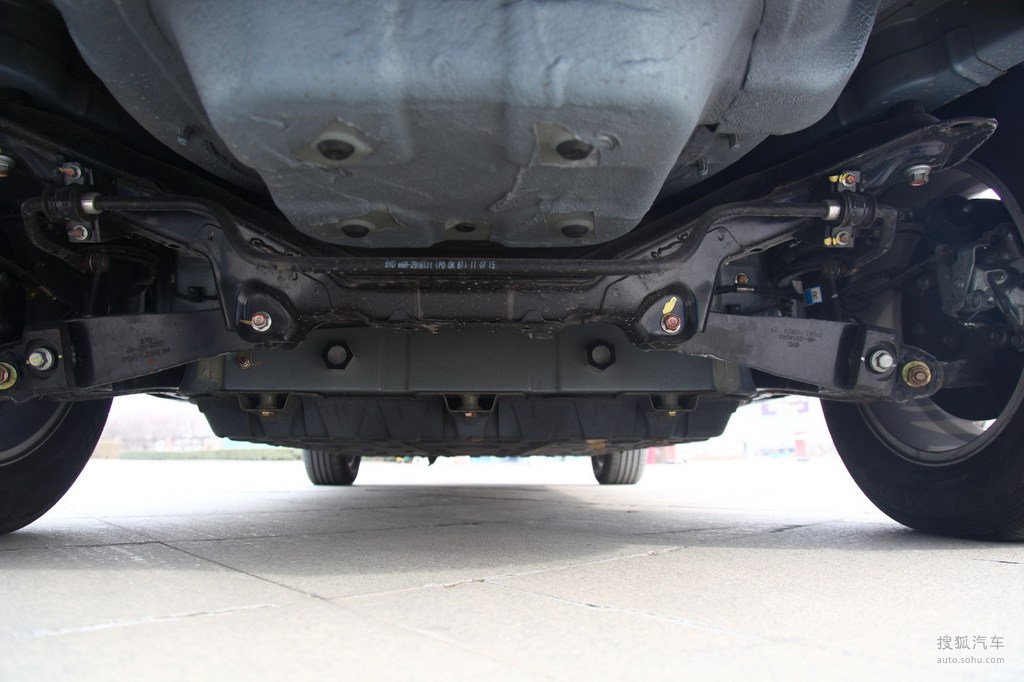 【 比亚迪e6高清图片】_2012款 先行者_底盘发动机_搜狐汽车网