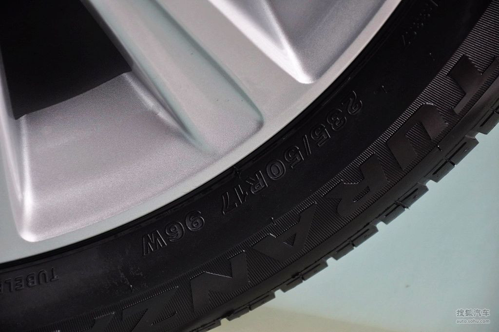 5l royal真皮天窗特别版 - 轮胎型号提示:支持键盘翻页 ←左 右→外观