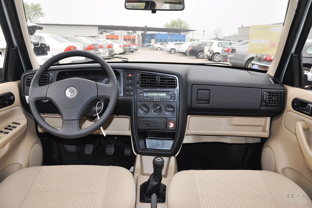 6l 手动 前卫 _双色内饰_内饰_搜狐汽车网