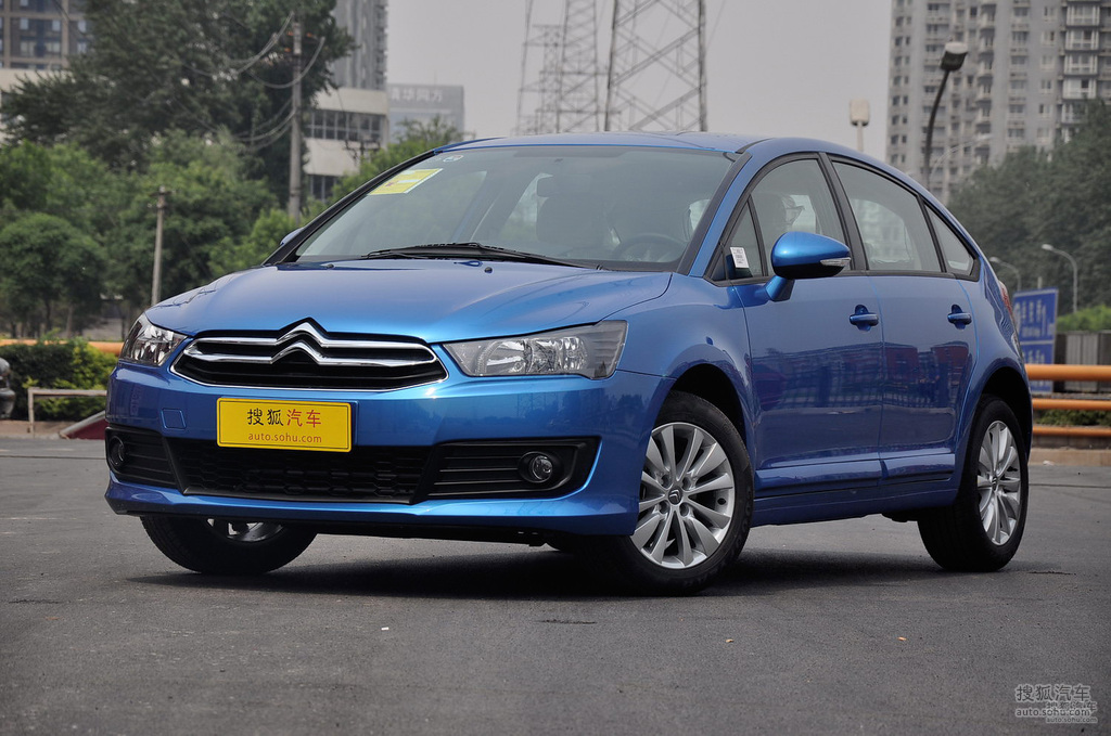 雪铁龙世嘉两厢