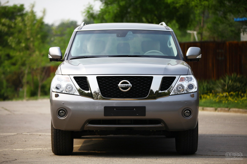 试驾2012款途乐56lv8旗舰版