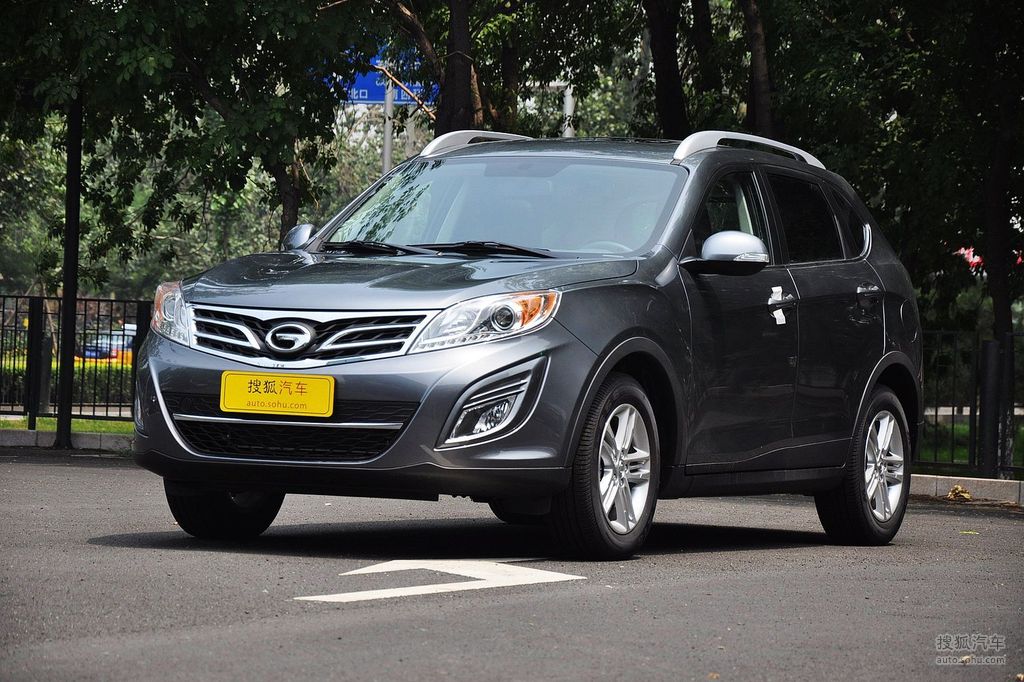 2012款广汽传祺gs520l手自一体豪华版到店实拍