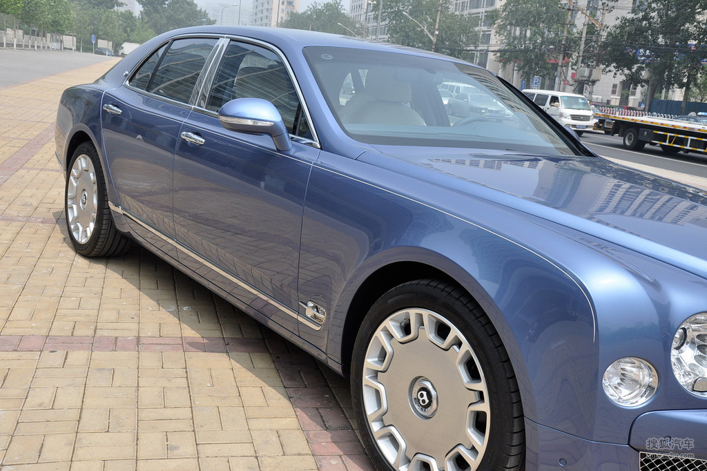 【 宾利慕尚高清图片】_深蓝宝石_外观_搜狐汽车网