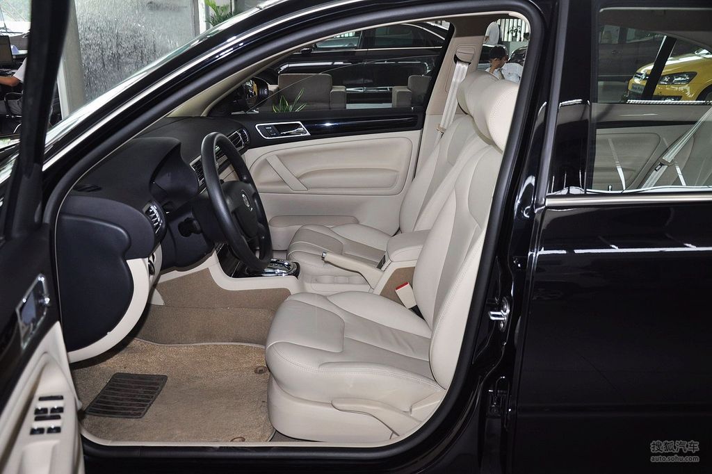 大众帕萨特领驭