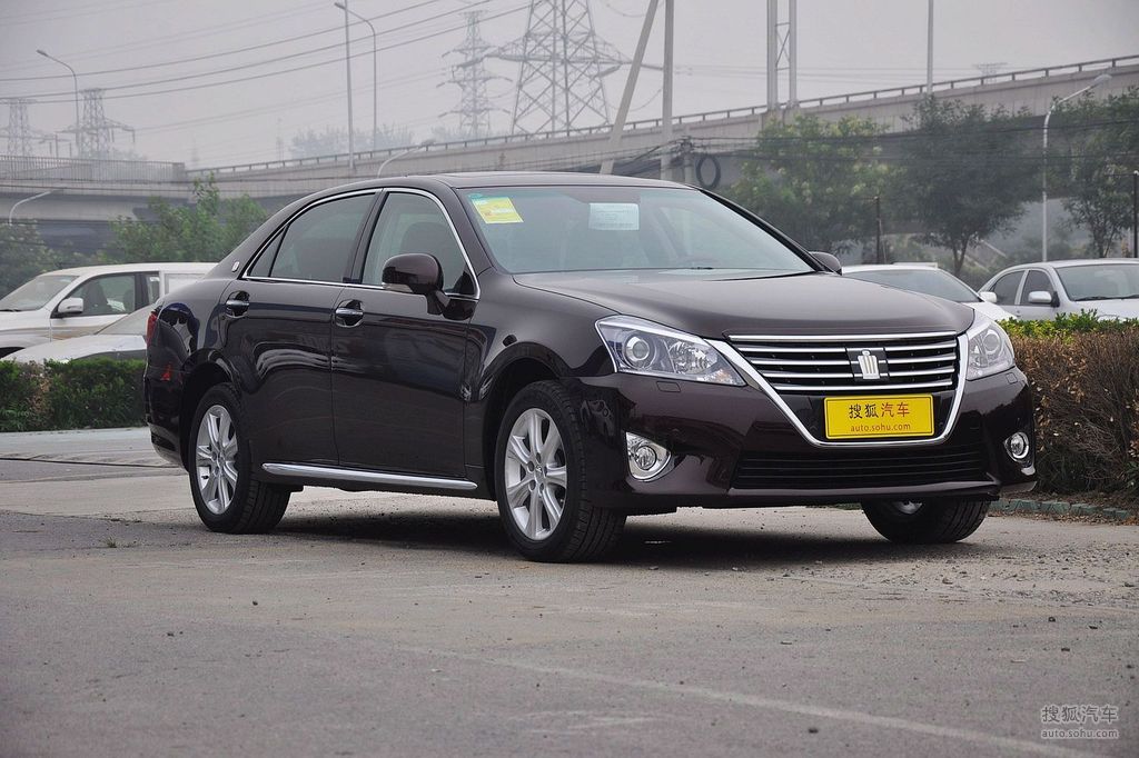 2012款一汽豐田皇冠3.0 royal saloon v