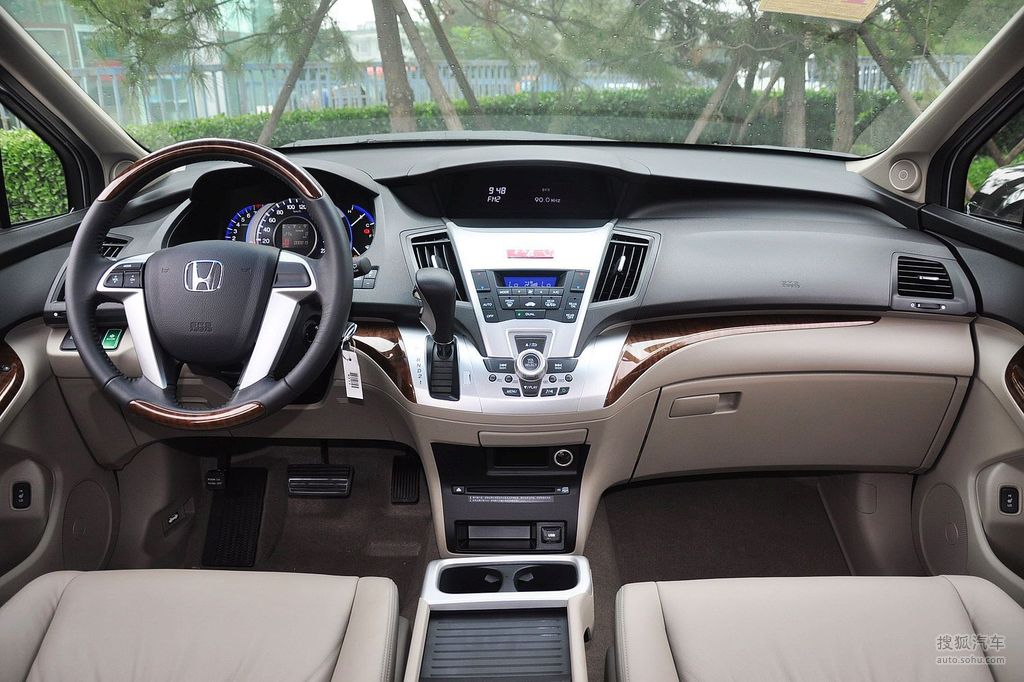 2013款本田奥德赛24l舒适版到店实拍