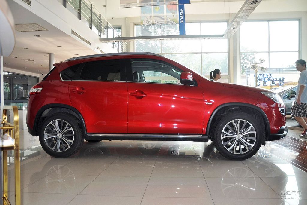 【 标致4008高清图片】_2012款 2.