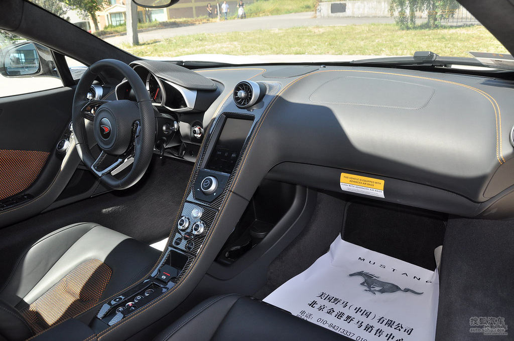 【 迈凯伦12c高清图片】_深色内饰_内饰_搜狐汽车网