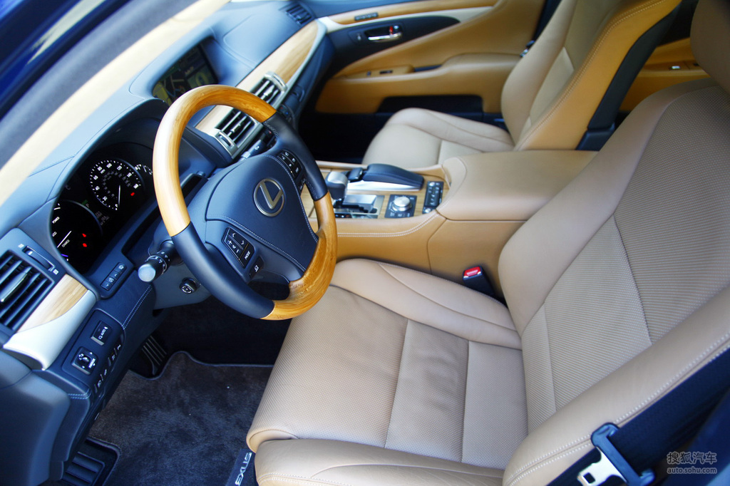 【 雷克萨斯ls高清图片】_内饰_搜狐汽车网