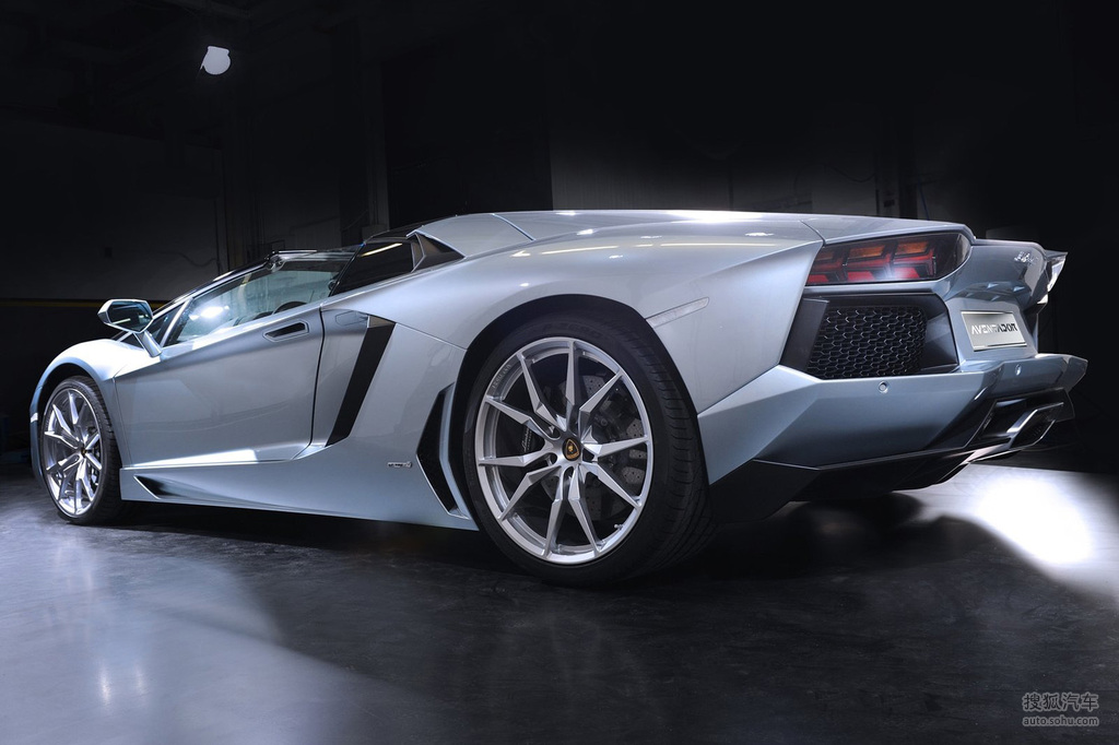 【 兰博基尼aventador高清图片】_银色_官方_搜狐汽车网