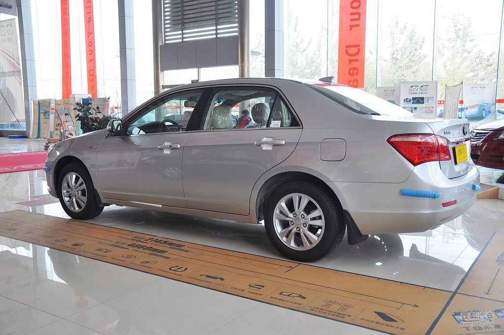 【 比亚迪g6高清图片】_雅典银_外观_搜狐汽车网