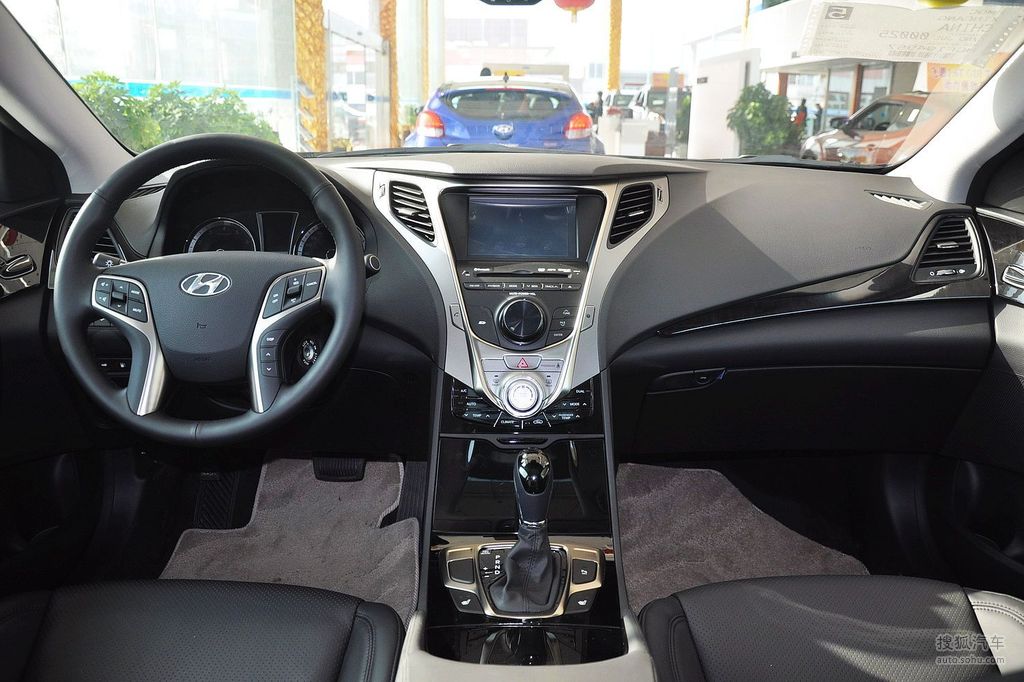 【 现代雅尊高清图片】_深色内饰_内饰_搜狐汽车网
