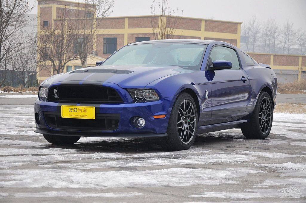 2013款福特野马shelby gt500 - 车前45