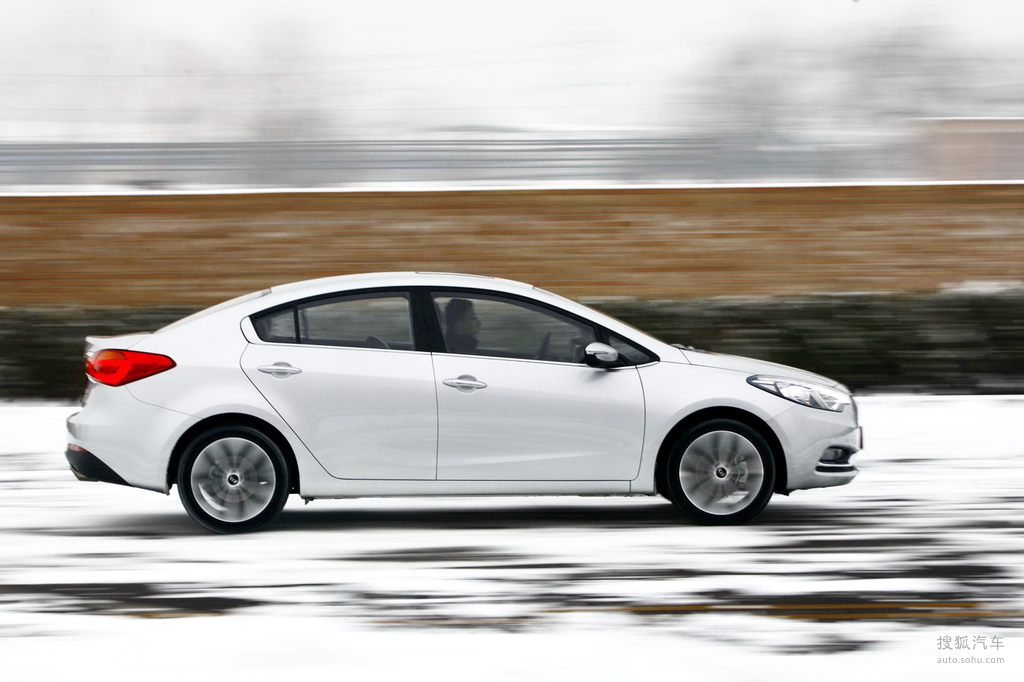 【 起亚k3高清图片】_2012款 1.