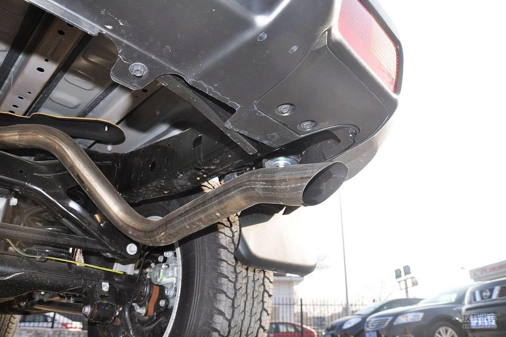 fj酷路泽提示:支持键盘翻页 ←左 右→外观(358)内饰(430)空间(8)底盘