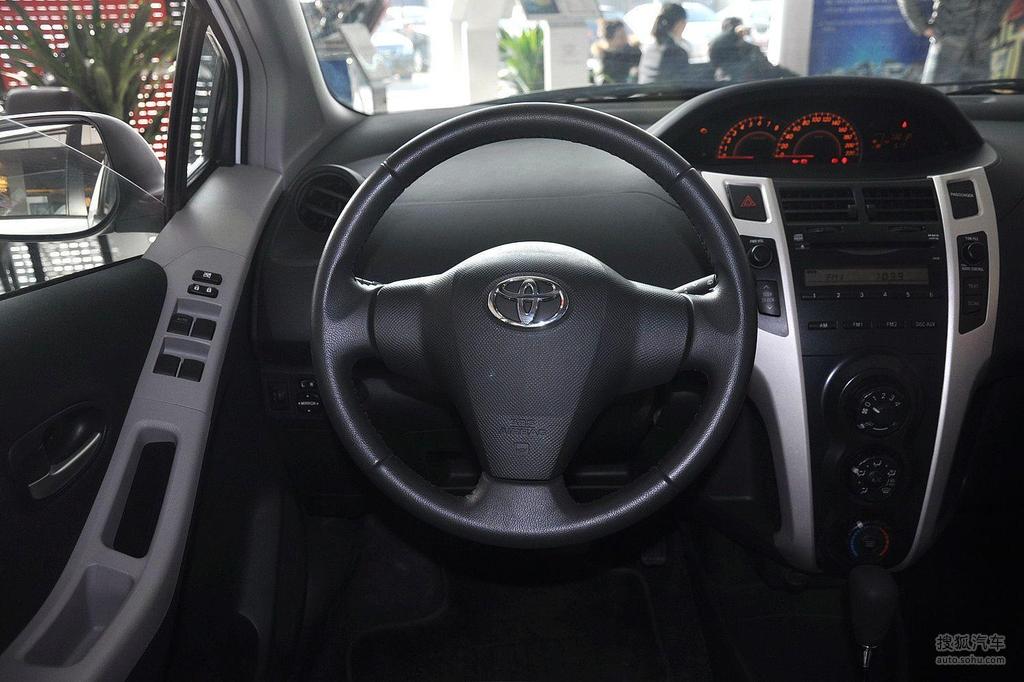 【 丰田雅力士高清图片】_深色内饰_内饰_搜狐汽车网