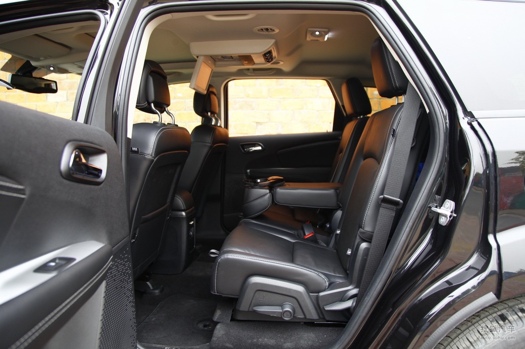 【 道奇酷威高清图片】_内饰_搜狐汽车网
