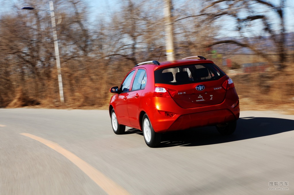 【 一汽夏利n7高清图片】_评测_搜狐汽车网