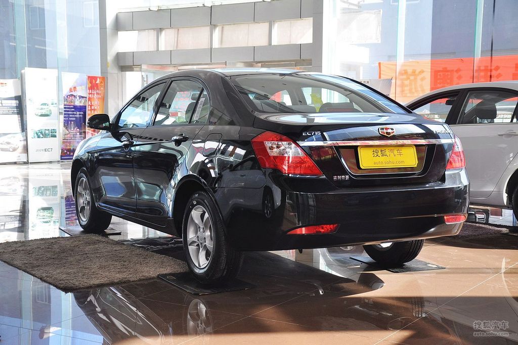 2013款吉利帝豪ec7 1.