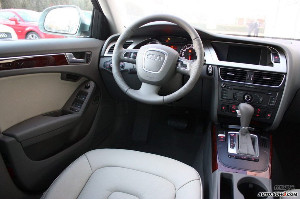 搜狐汽车>图库>奥迪>一汽奥迪>a4l组图>2009款奥迪a4l2.
