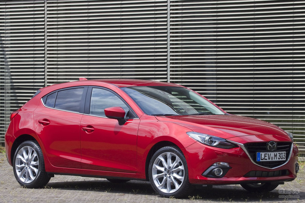 马自达mazda3两厢