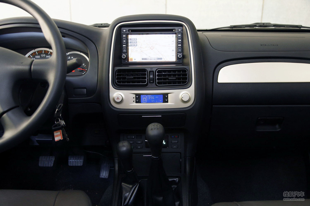 【 日产帕拉丁高清图片】_内饰_搜狐汽车网