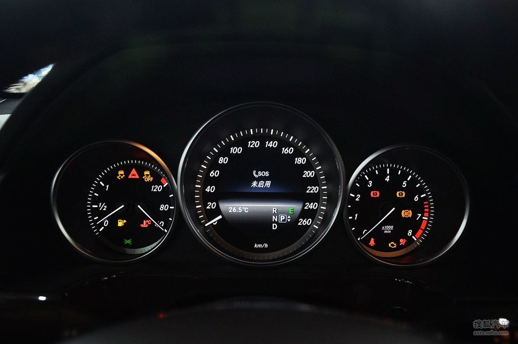 2014款奔驰e300l豪华型 - 仪表板提示:支持键盘翻页 ←左 右→外观