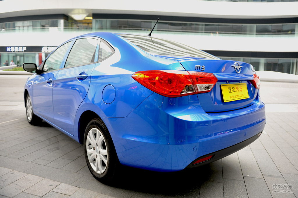 海马m3炫彩版炫彩蓝色实拍