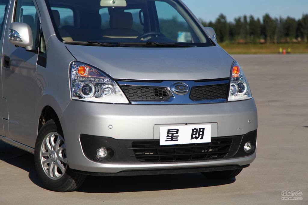 2013款广汽吉奥星朗1.5l手动试驾实拍