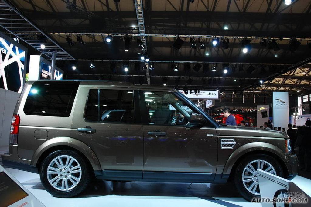 路虎第四代发现