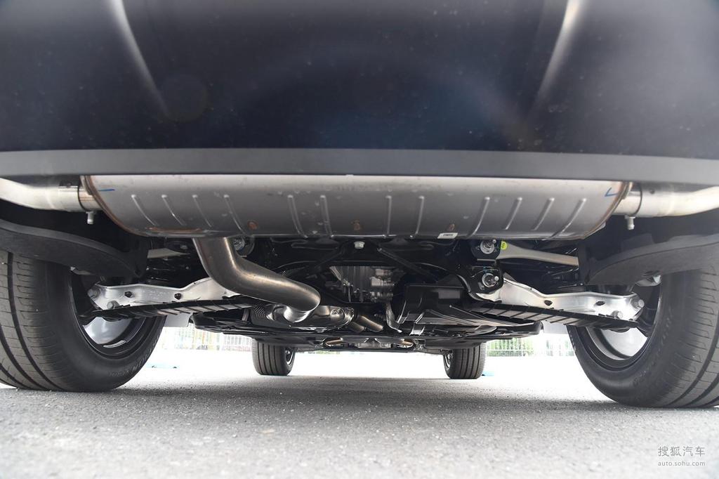 2016款奥迪q745tfsisline运动型底盘全景提示支持键盘翻页左右