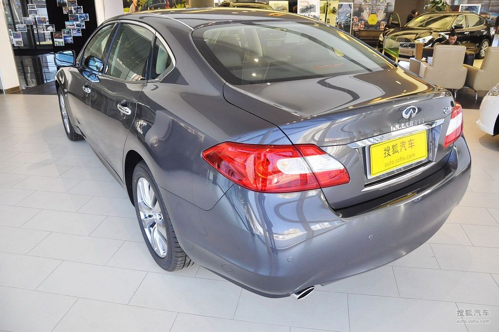 英菲尼迪q70