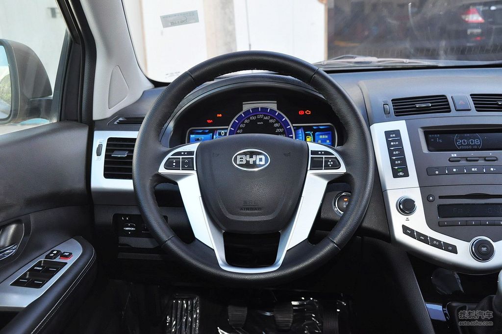 【 比亚迪s6高清图片】_2013款 白金版 2.