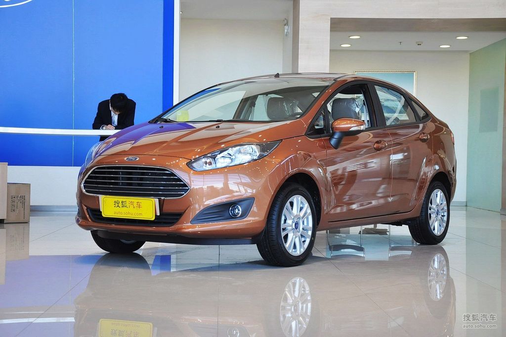 【 福特嘉年华三厢高清图片】_魅惑橙_外观_搜狐汽车网