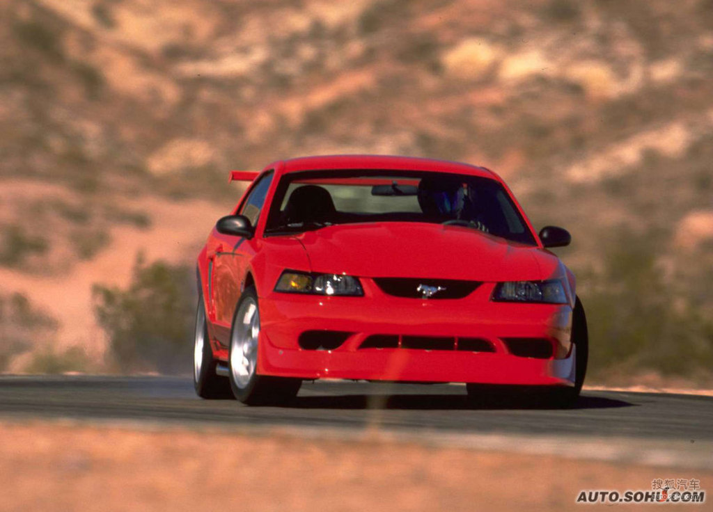 2000款福特野马svt cobra r
