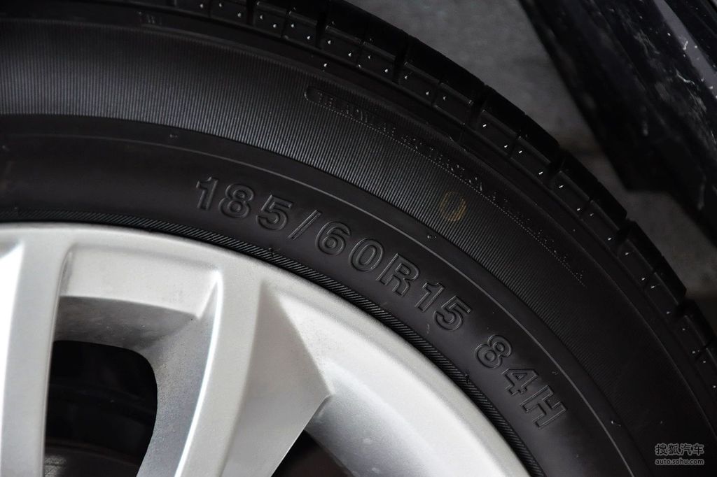 2012款中华h23015lamt精英型