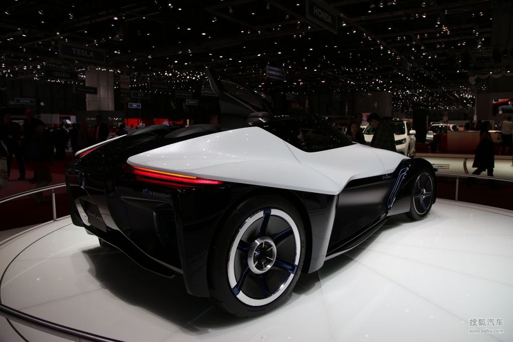 日产bladeglider概念车日内瓦车展实拍     提示:支持