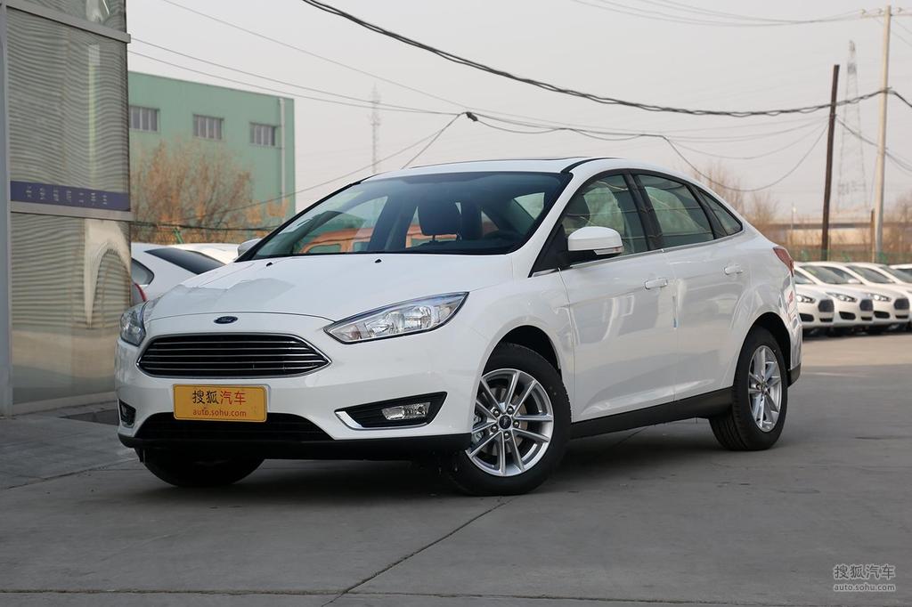 福特福克斯三厢