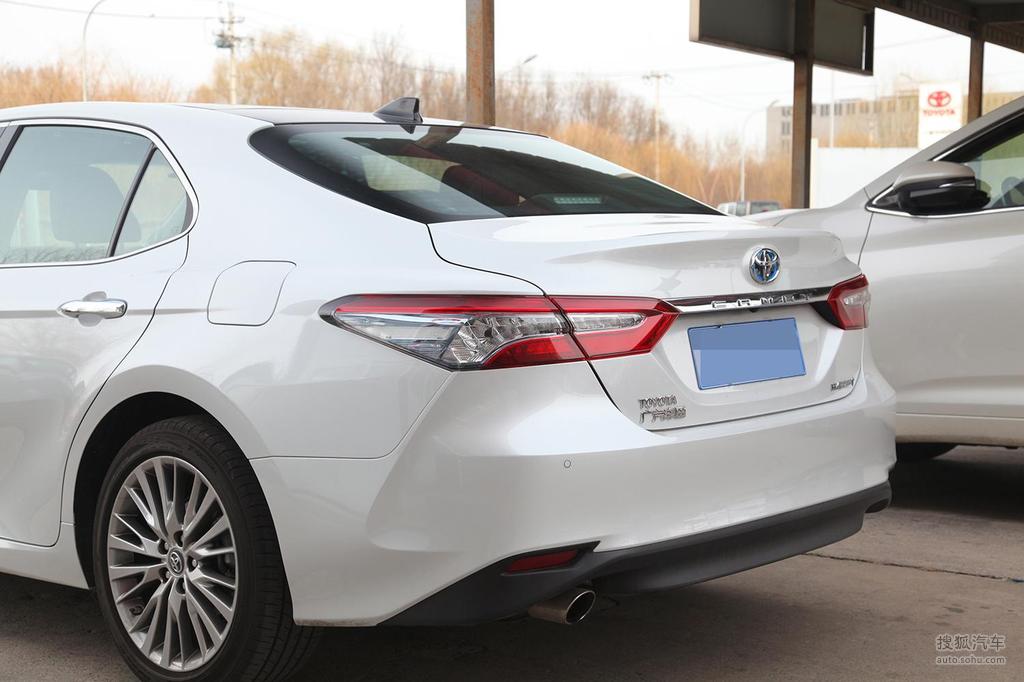 2018款丰田凯美瑞25hq旗舰版