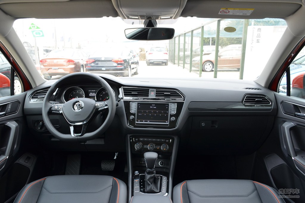 【 大众途观l高清图片】_2018款 380tsi 自动四驱旗舰版_酷雅黑_内饰