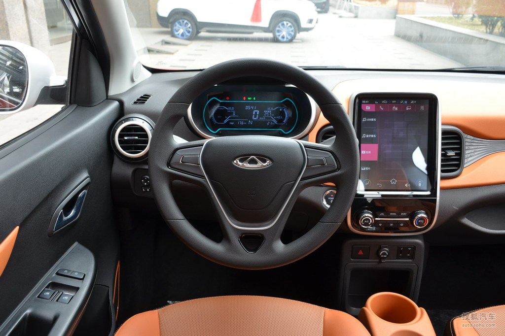 【 奇瑞eq1高清图片】_2018款 智炫版 4座_黑色/棕色_内饰_搜狐汽车网
