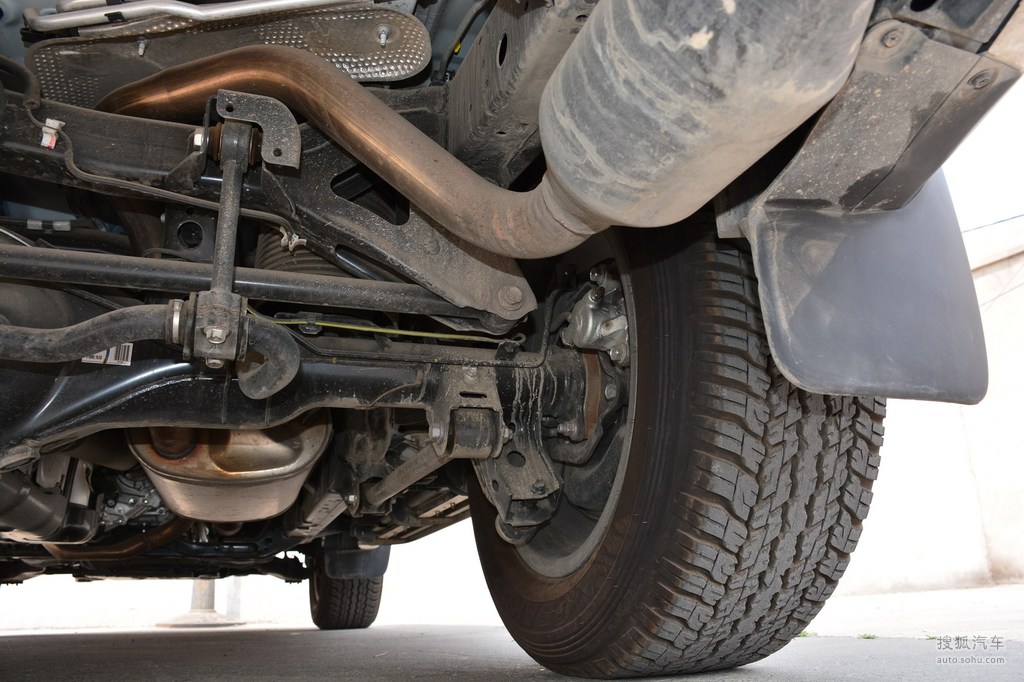 【 丰田普拉多高清图片】_底盘发动机_搜狐汽车网
