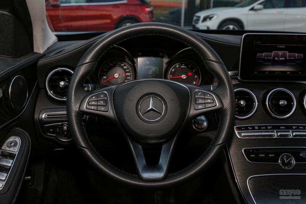 【 奔驰c级高清图片】_黑色内饰_内饰_搜狐汽车网