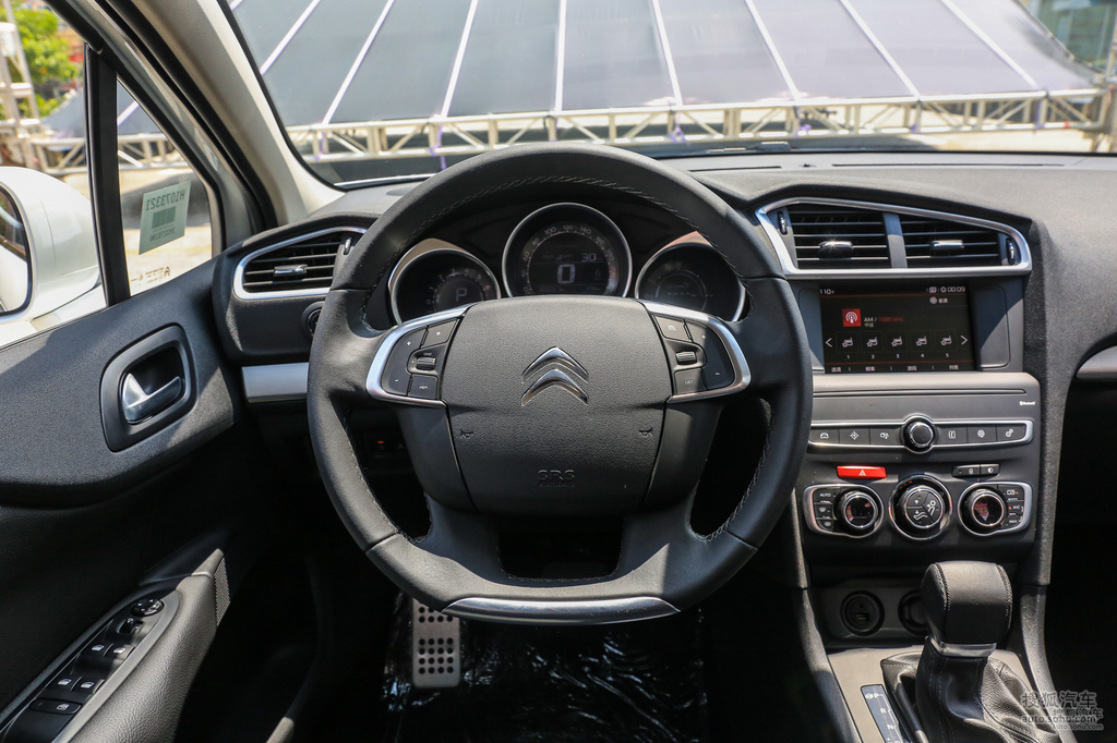 【 雪铁龙c4l高清图片】_黑色_内饰_搜狐汽车网