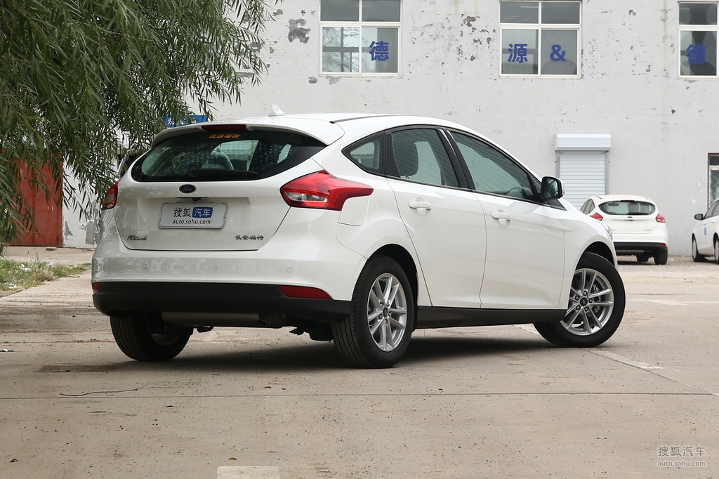 2018款福特福克斯两厢 1.6l手动风尚智行版